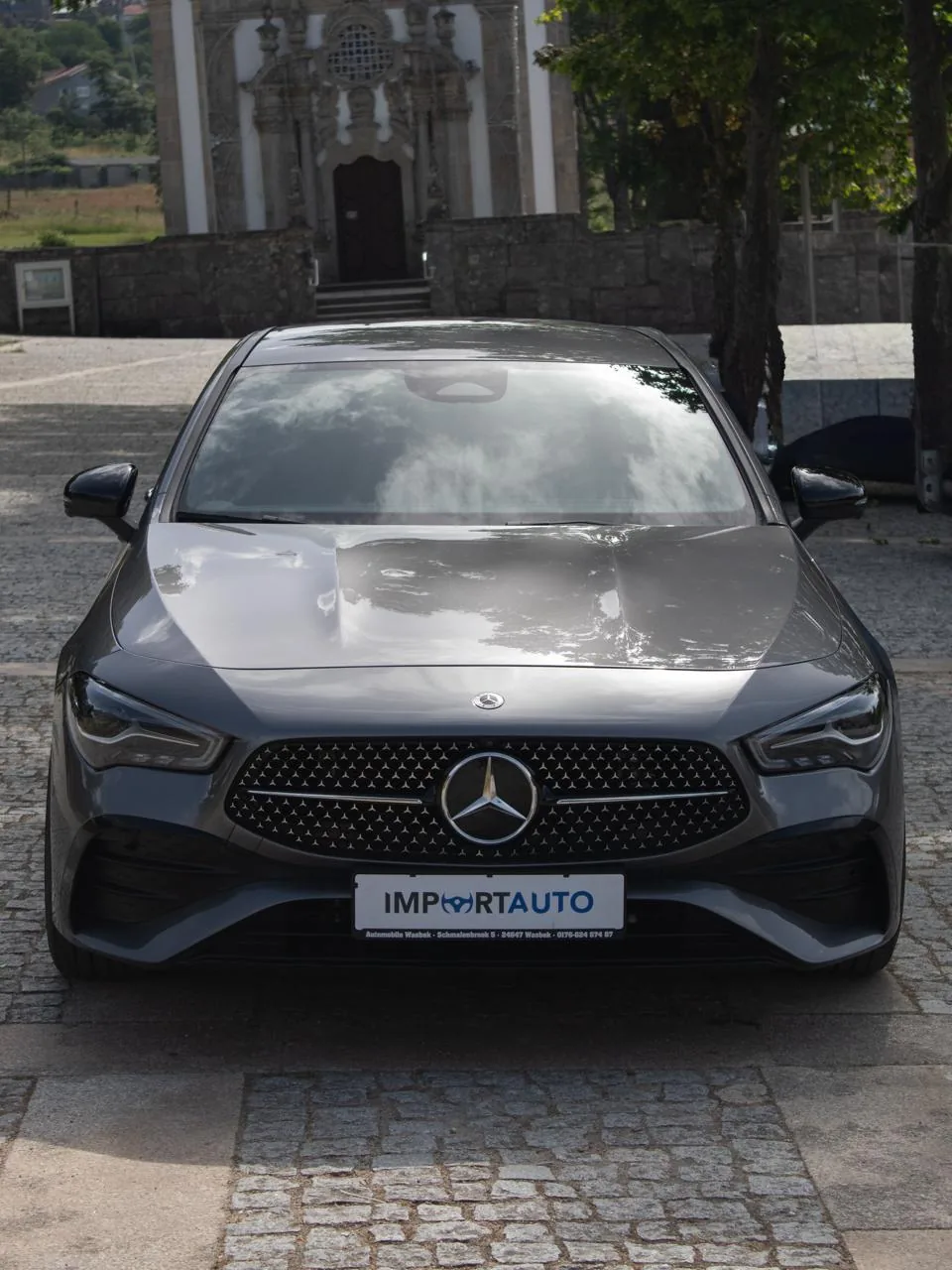 Mercedes-Benz CLA 200 AMG 2024 visto de frente
